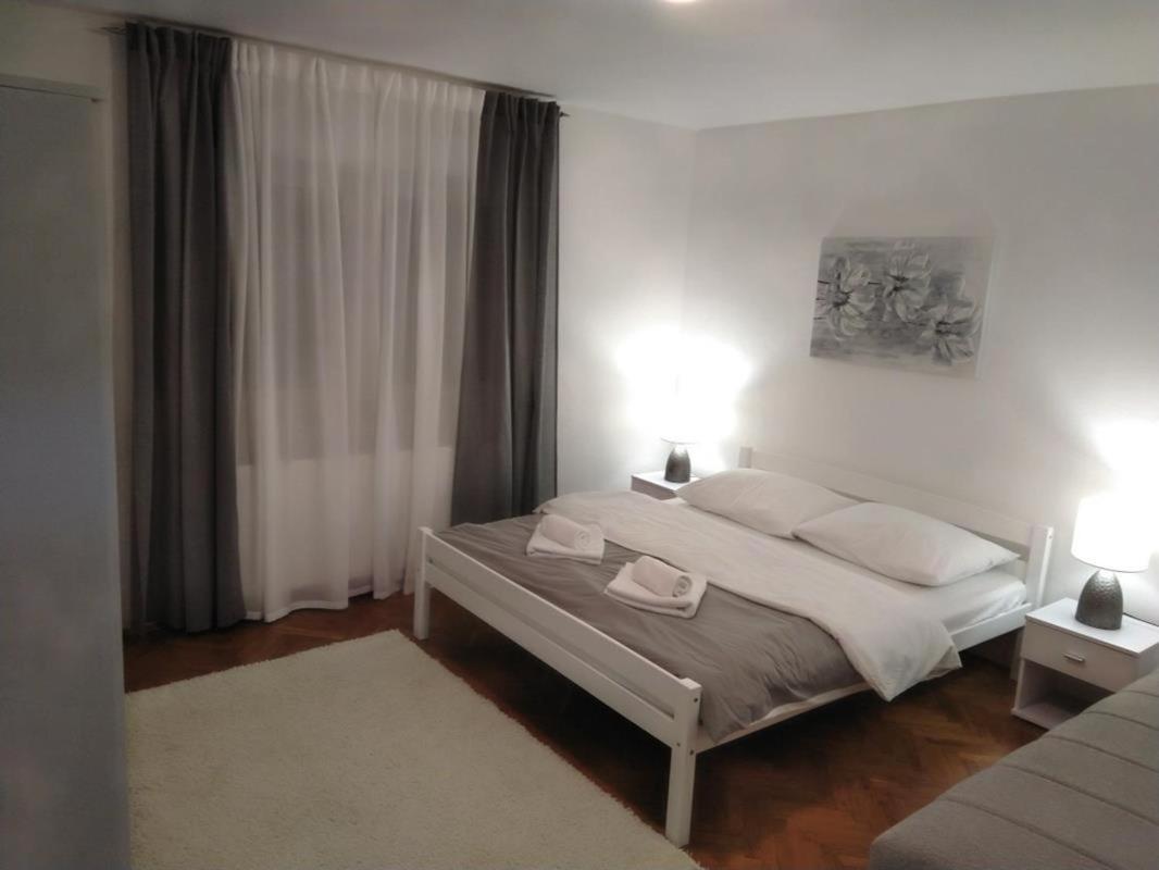 Apartman Mix Zagreb - Maksimir, Kbc Rebro, Free Parking Zewnętrze zdjęcie